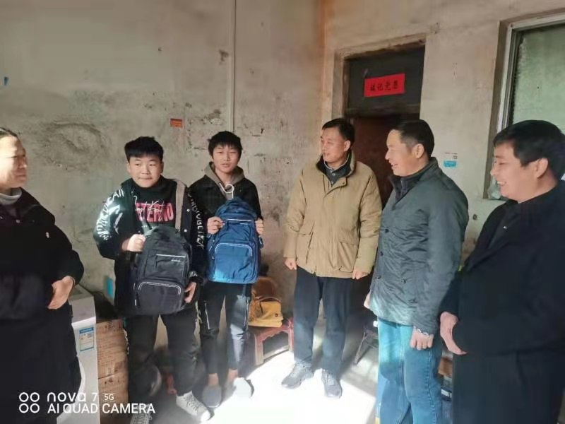 62c17ed9dc5f43a4817a7430df1f32b8