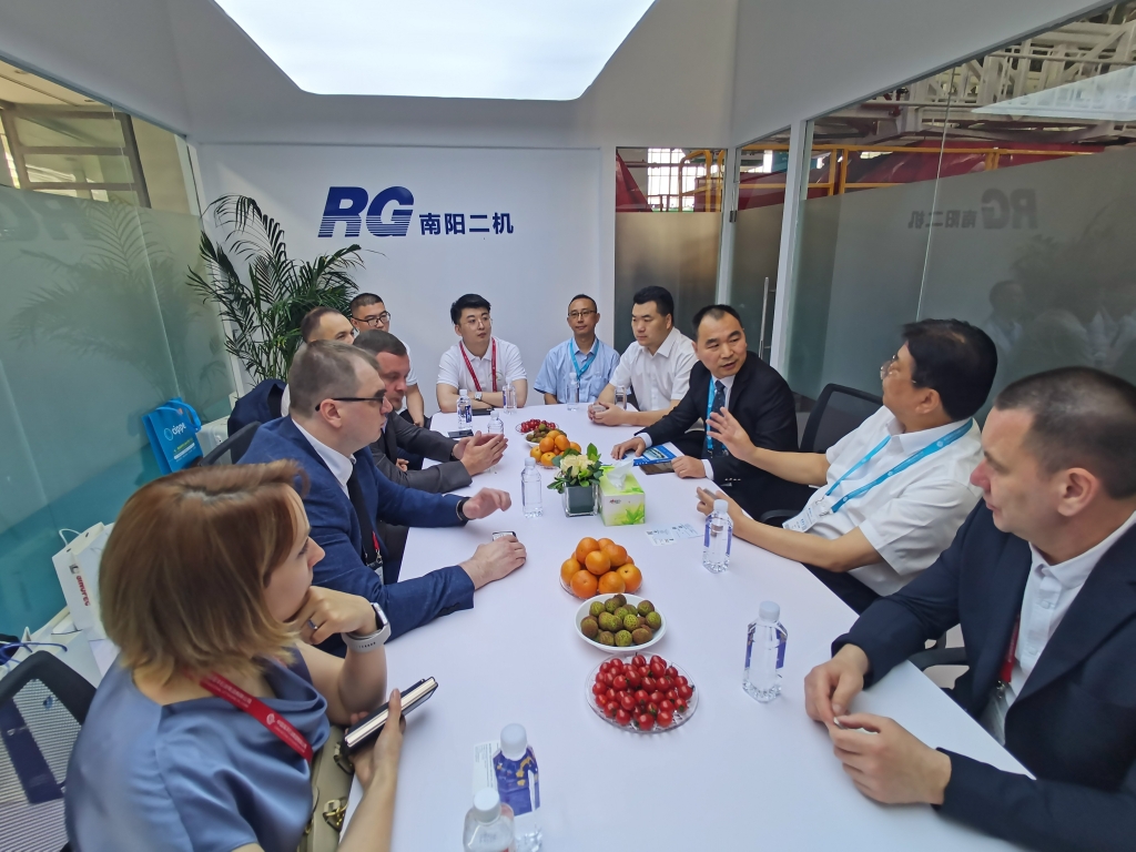 039726bcfd094982b353ae53836f07d9