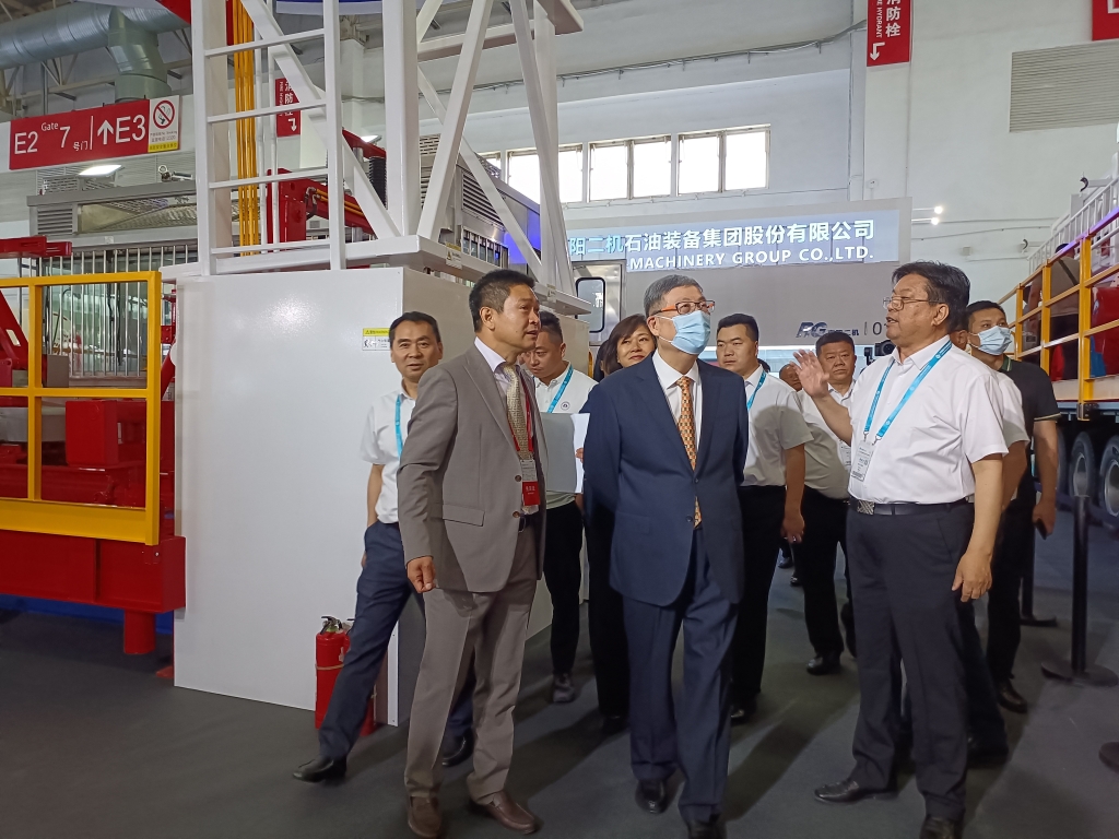 cbfee17b2702410c8d67a26090d882ee