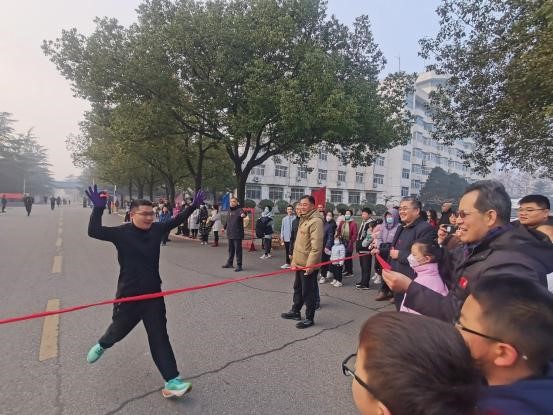 a9716993e71d4f8c8ac1b9d01ad25deb